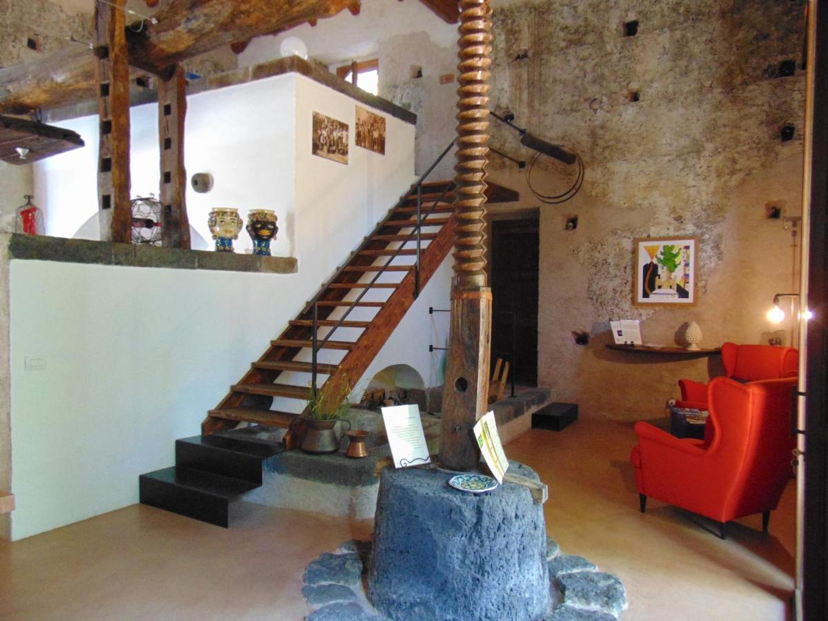 La Corte Di Bafe B&B "Slow Life" Zafferana Etnea Ngoại thất bức ảnh